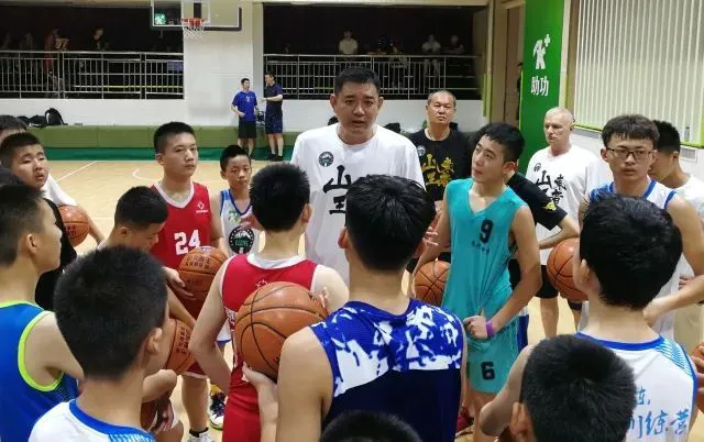 儿童篮球基本功训练内容包括_2